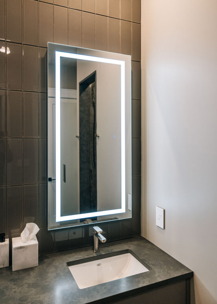 16.RiversEdge_PrimaryBath_02-2x 16.RiversEdge_PrimaryBath_02-2x